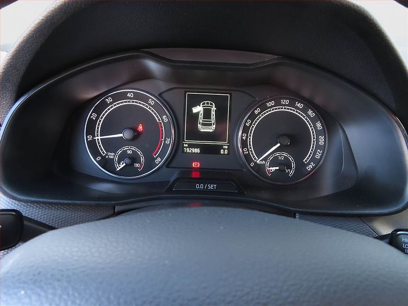 Škoda Kamiq (2020) 1.0 TSI, Serv.kniha, Tempomat - fotka 11 z 16