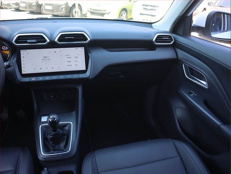 MG ZS (2025) 1.5 i - fotka 8 z 22