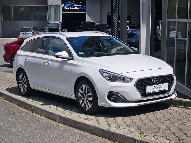 Hyundai i30 1.4 T-GDi, Style, 1.majitel - fotka 7 z 34