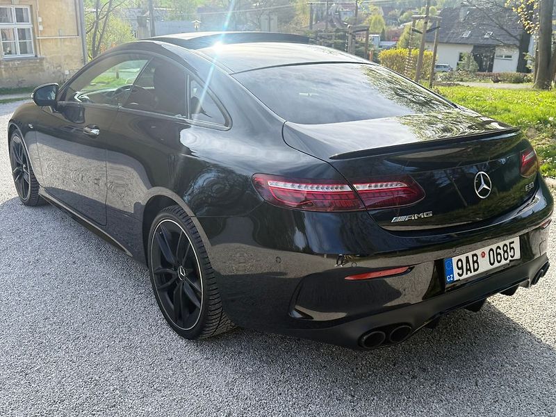 Mercedes-Benz Třídy E (2022) - fotka 72 z 91