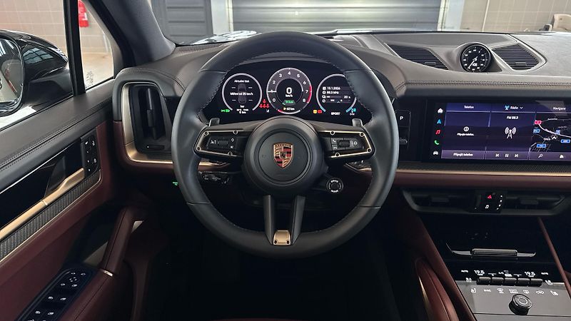 Porsche Cayenne E-Hybrid - fotka 20 z 25