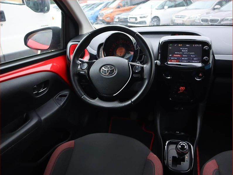 Toyota Aygo (2018) x-cite 1.0 VVT-i, Automat - fotka 7 z 18