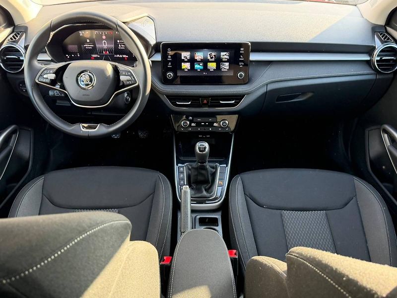 Škoda Fabia Top Selection 1,0 TSI 70 kW 5° - fotka 5 z 33