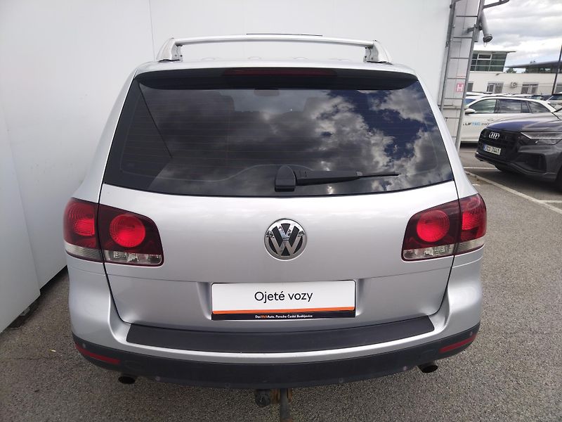 Volkswagen Touareg A 3,0 TDI - fotka 6 z 23