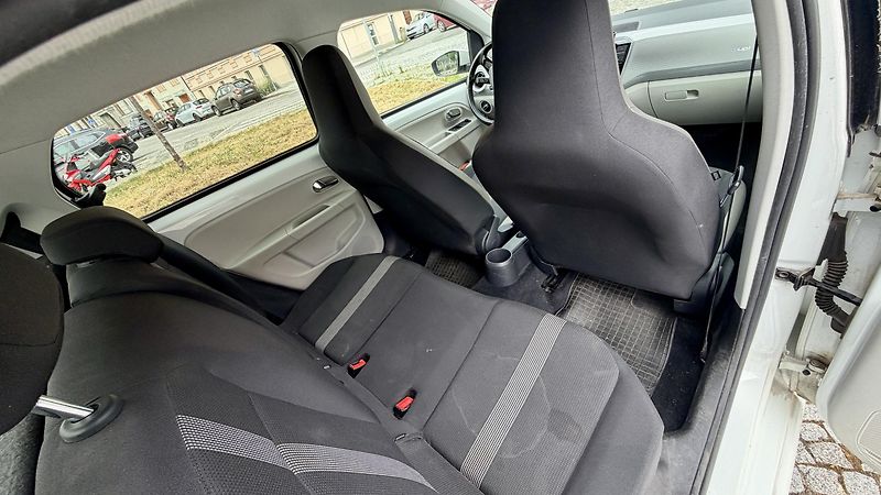 Volkswagen e-up! (2017) VW eUP! 60Kw, dojezd 130km DPH - fotka 8 z 27