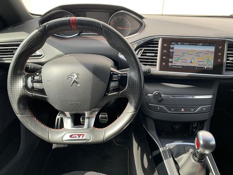Peugeot 308 GTi 1.6 TURBO 270k MAN6 - fotka 16 z 31