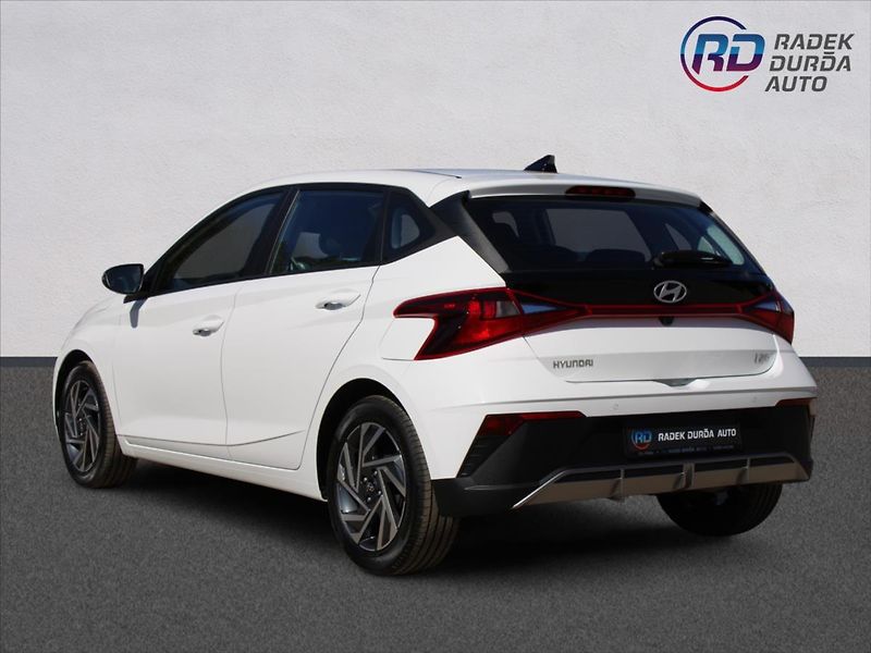 Hyundai i20 1,2 i  1MAJ,ZÁRUKA,DPH,25327KM - fotka 7 z 32