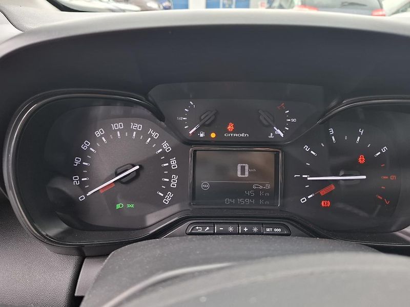 Citroën C3 Aircross (2022) 1,2 PureTech 110k MAN6 - fotka 15 z 28