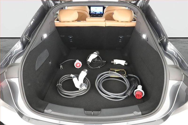 Rising Auto F7 (2025) 77 kWh RWD, SoH 100% - fotka 31 z 31