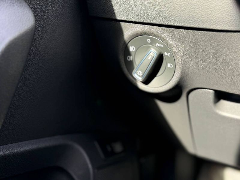 Škoda Karoq Style Plus 1,5 TSI 110kW 7° DS - fotka 27 z 38