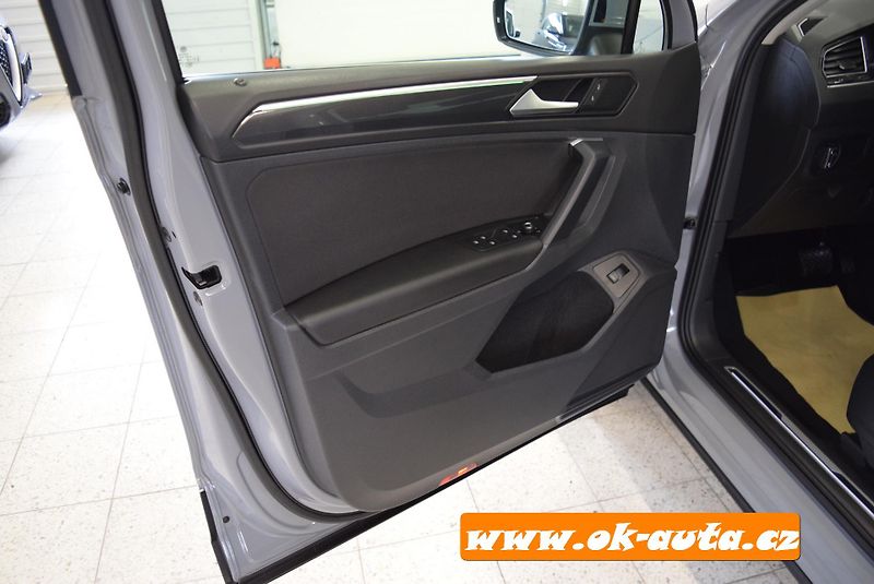 Volkswagen Tiguan 1.5 TSi ELEGANCE DSG  - fotka 28 z 62