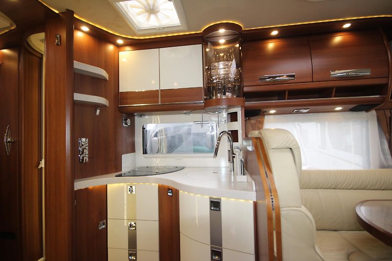 Carthago (2017) chic s plus I 55 XL - fotka 15 z 28