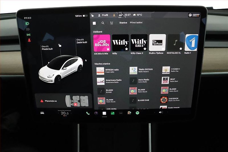 Tesla Model 3 (2020) Std Range Plus 52kWh, SoH 84% - fotka 9 z 17