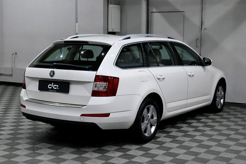 Škoda Octavia 3 Combi 1.4 TSI 110 kW DSG - fotka 6 z 42
