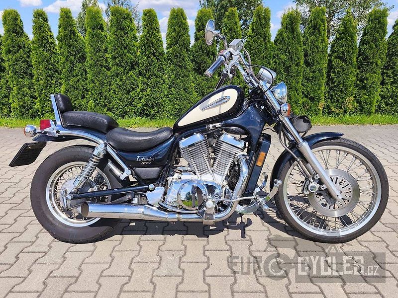 Suzuki VS 800 GL Intruder (1994) - fotka 1 z 11