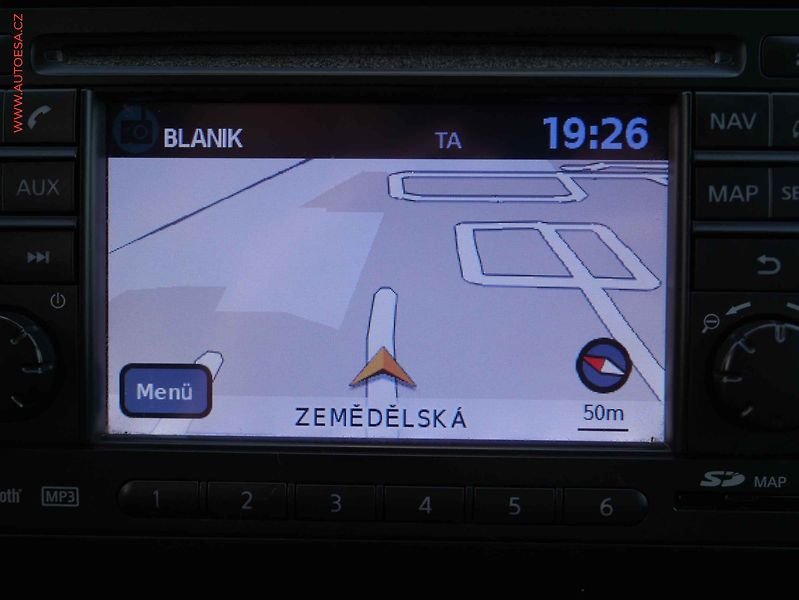 Nissan Qashqai (2011) 1.6i, AC, tempomat - fotka 14 z 21