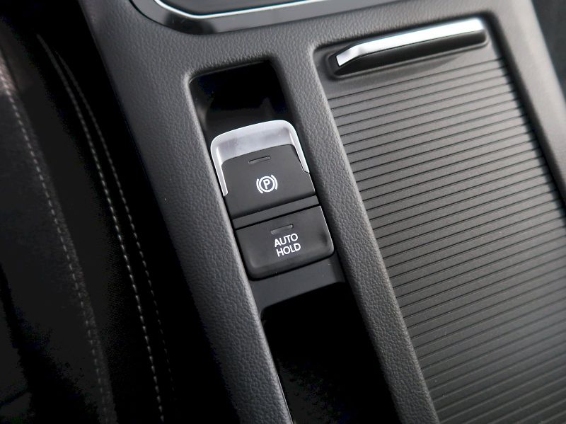 Volkswagen Passat (2024) BUSINESS 1.5TSI EVO DSG - fotka 32 z 36