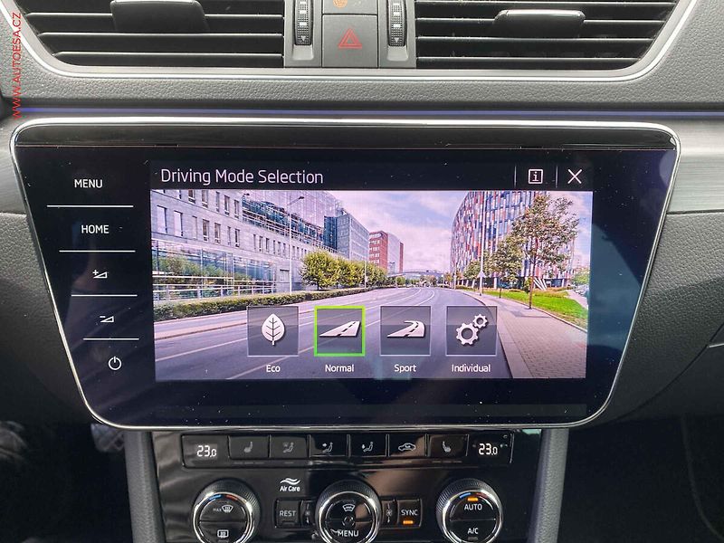 Škoda Superb (2019) 2.0 TDi, Style, bixen, navi - fotka 18 z 19