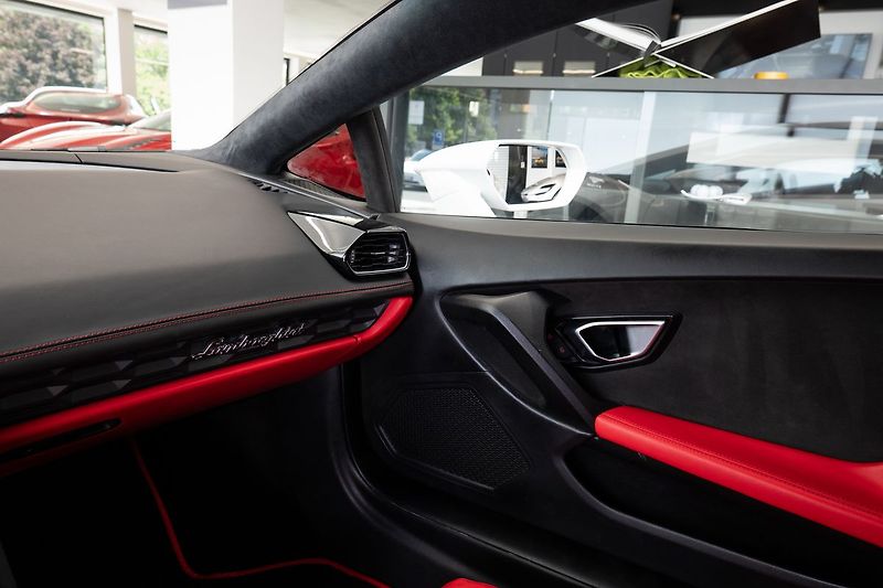 Lamborghini Huracán LP 610-4 - fotka 12 z 17