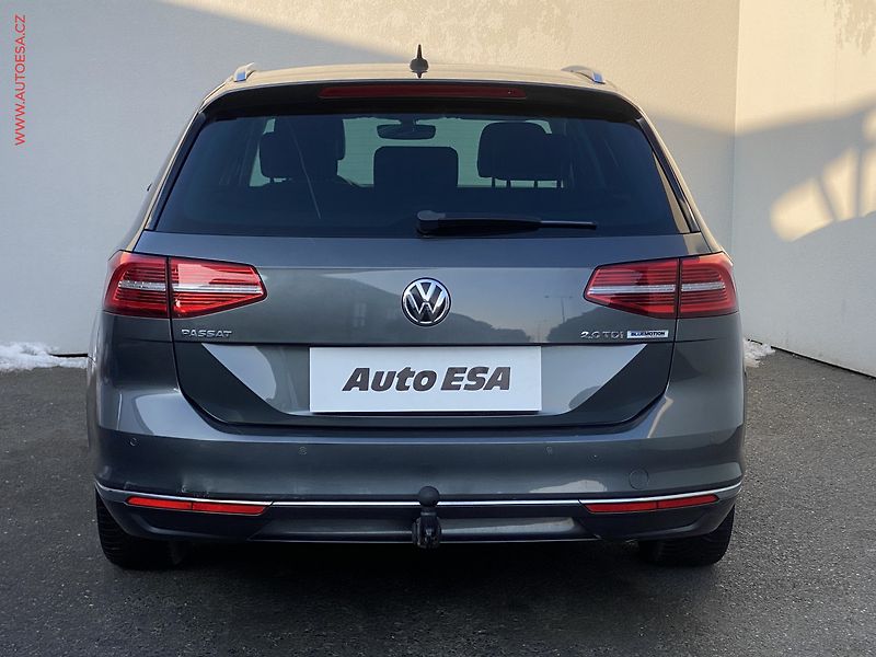 Volkswagen Passat (2016) 2.0 TDi, Highline, Webasto - fotka 5 z 17