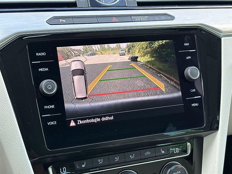 Volkswagen Passat (2018) Variant 2.0 TDI 4Motion DSG Hi - fotka 11 z 27