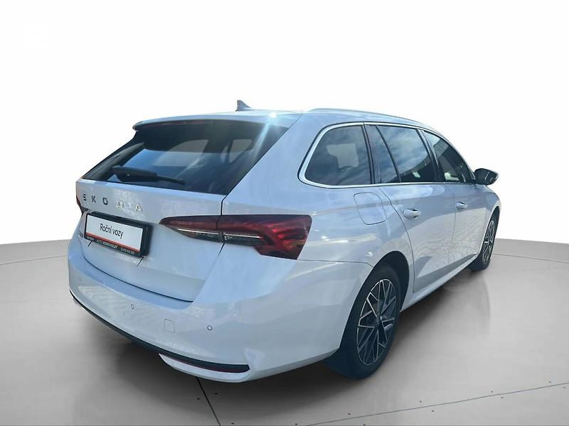 Škoda Octavia Combi Top Selection 1,5TSI 110 - fotka 2 z 30