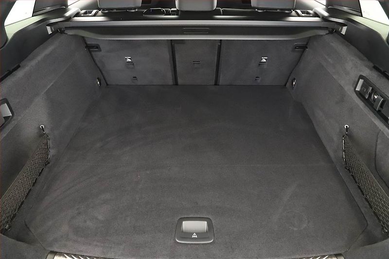 BMW Řada 5 (2025) 540d xDrive, 360°, Paměť - fotka 25 z 28