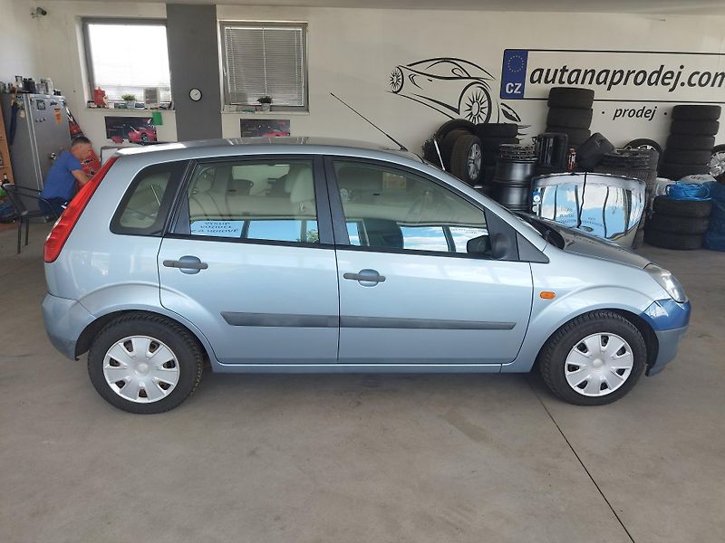 Ford Fiesta (2007) 1,4I,59KW,5.DV.KLIMA,SER.KN - fotka 4 z 22