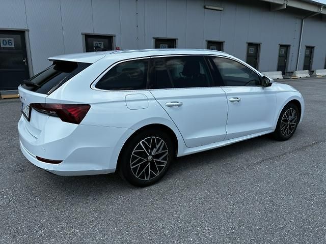 Škoda Octavia (2022) - fotka 7 z 26