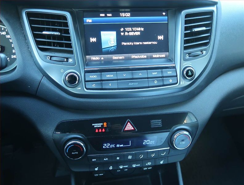 Hyundai Tucson (2017) 1.6 T-GDI, Serv.kniha, Navi - fotka 12 z 15