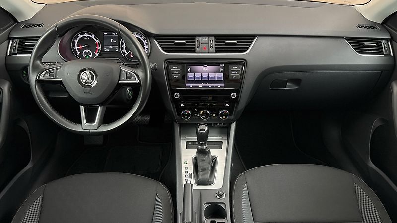 Škoda Octavia 1.5 TSI G-Tec DSG Ambition Com - fotka 8 z 22