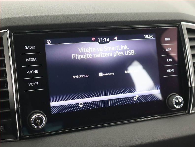 Škoda Karoq (2019) Style Plus 1.5 TSI - fotka 22 z 24