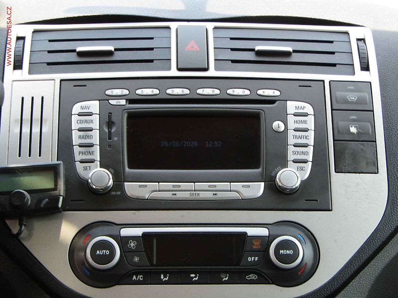 Ford C-MAX (2009) 1.8 TDCi, AC, temp - fotka 11 z 15