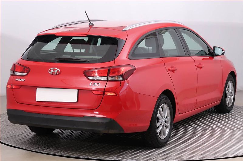 Hyundai i30 (2017) 1.0 T-GDI, Serv.kniha - fotka 5 z 16