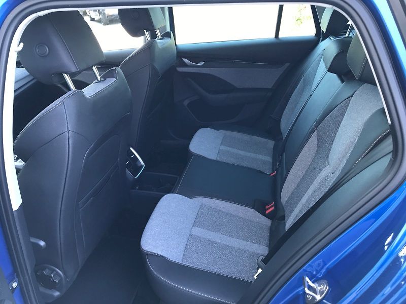 Škoda Octavia (2025) COMBI TOP SELECTION 1,5 TSI M- - fotka 18 z 28