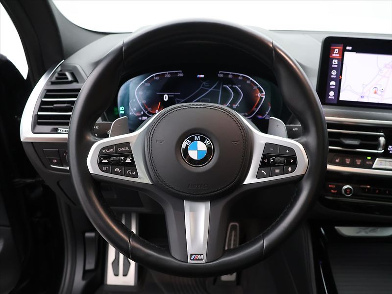 BMW X4 2,0 20i xD 135kW M-Paket Laser - fotka 19 z 41