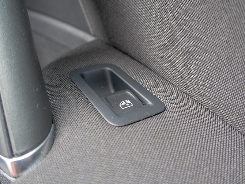 Volkswagen Golf (2018) ČR 1.0TSI 81KW – BARVA - fotka 34 z 52