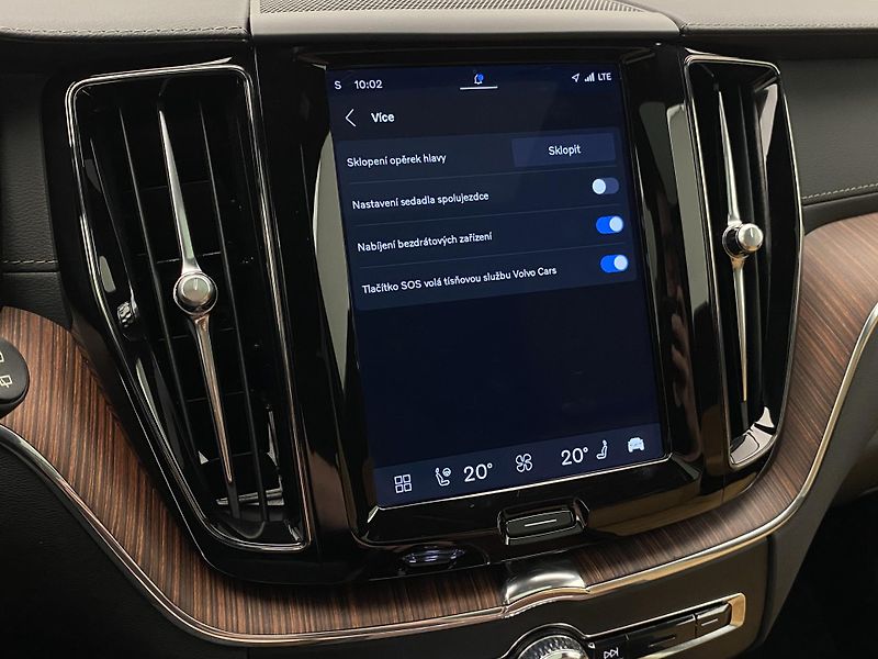 Volvo XC60 T6 AWD RECHARGE DARK ULTIMATE  - fotka 58 z 66