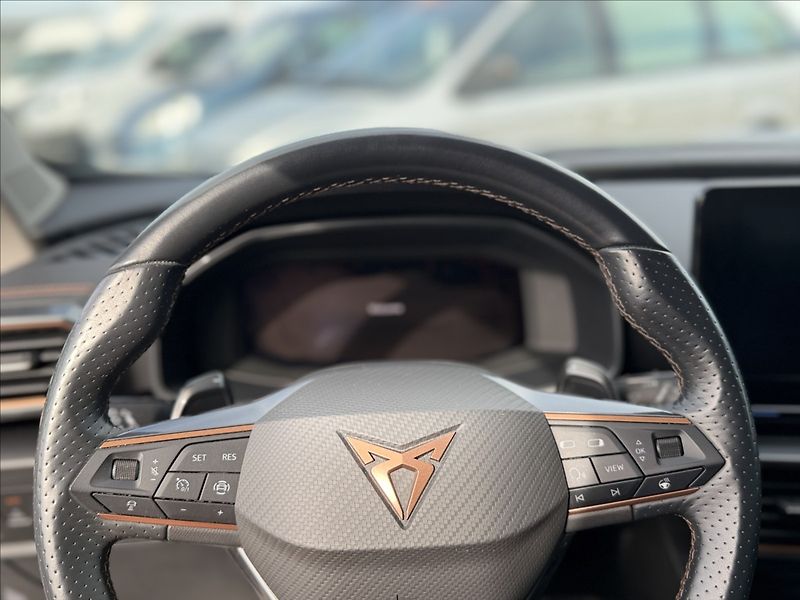 Cupra Formentor 1,5 TSI 110kW DSG NOVÉ ZIMNÍ - fotka 11 z 23