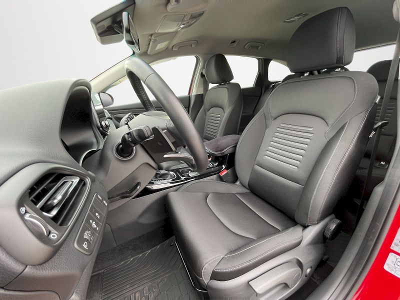 Hyundai i30 (2025) 1.5 T-GDI 103 kW MHEV Style DC - fotka 24 z 35