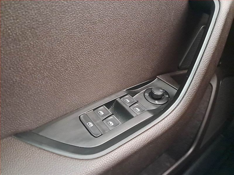 Škoda Superb (2016) 2.0 TDI, 4X4, Automat - fotka 17 z 18