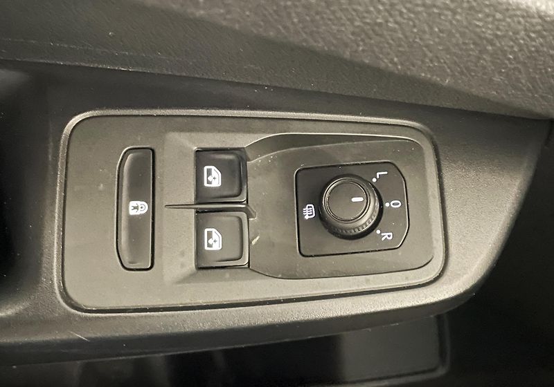 Volkswagen Caddy 2,0TDI 90kW 4x4, ČR - fotka 19 z 26
