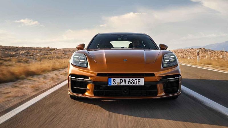 Česká premiéra Porsche Panamera v pražském bytě