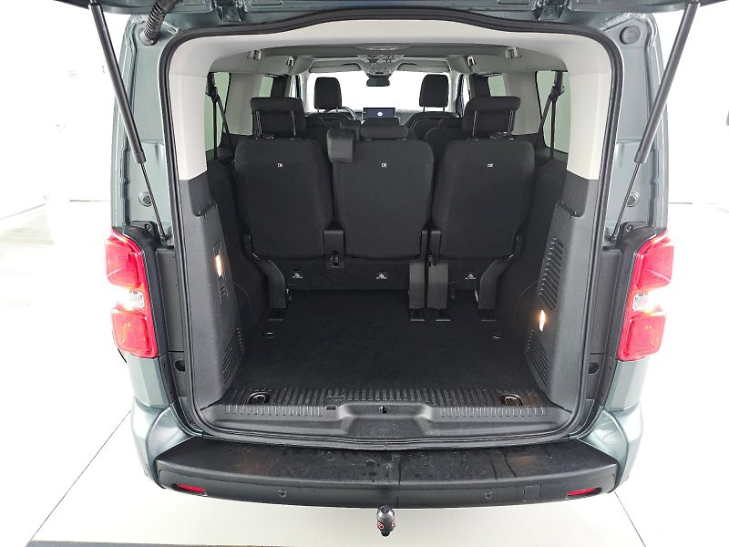 Toyota ProAce Verso (2025) 2.0D 180k L2 FAMILY WEBASTO 8S - fotka 27 z 27