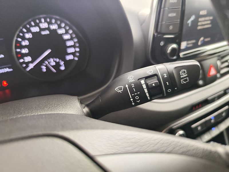 Hyundai i30 1.0 T-GDI/88kW Comfort - fotka 23 z 27