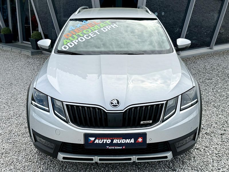 Škoda Octavia Scout 2,0 TDI 4x4 Automat  - fotka 5 z 37