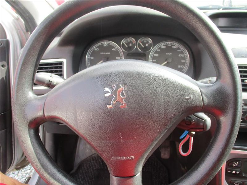 Peugeot 307 1,4 D,aut.klima,serv.kniha, - fotka 16 z 23