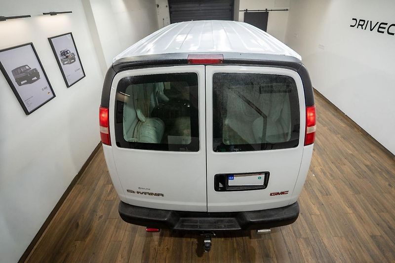 GMC Savana 4.8 V8 Vortec 208 kW - fotka 5 z 32