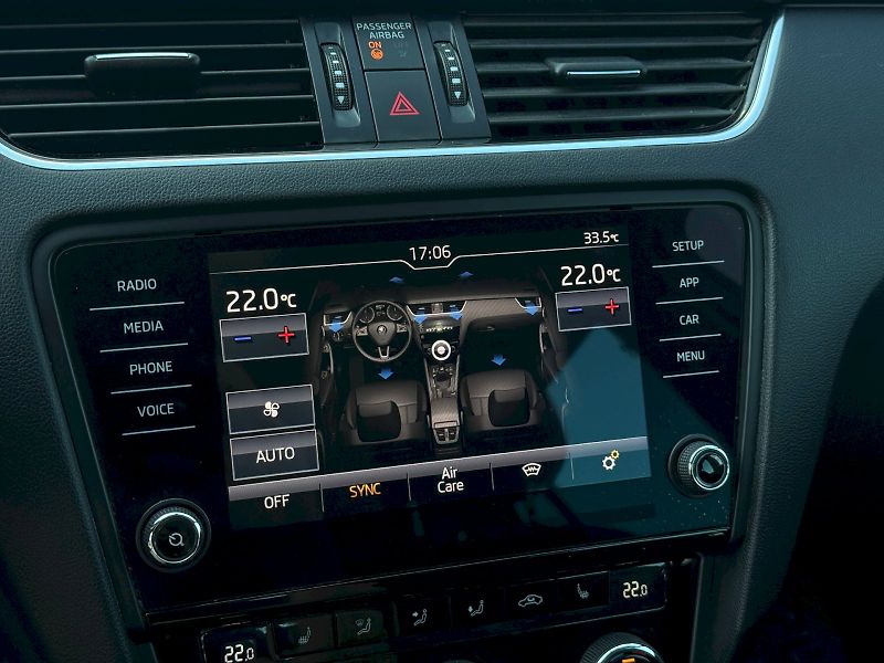 Škoda Octavia (2018) Combi 2.0 TDI 110 kW 4x4 Style - fotka 17 z 23