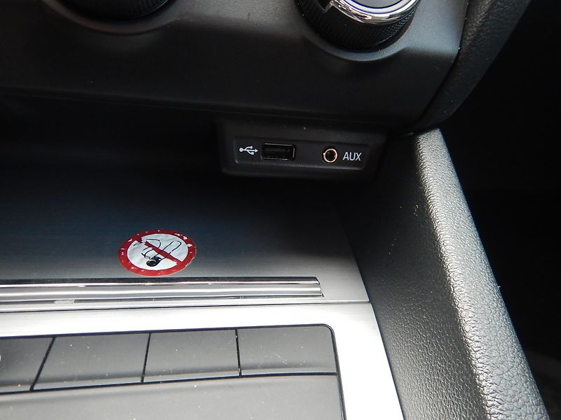Škoda Octavia III 1.6 TDI, ČR, KLIMA - fotka 25 z 28